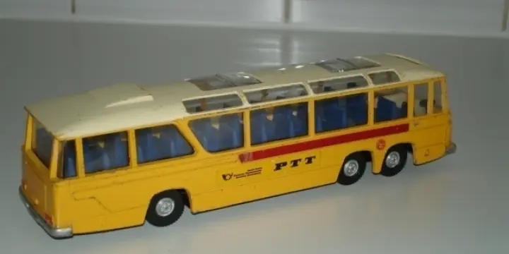 Dinky No.961 Vega Major Luxury Coach "Swiss PTT"
