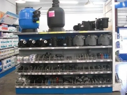 A vendre accessoires pour piscines à Riaz