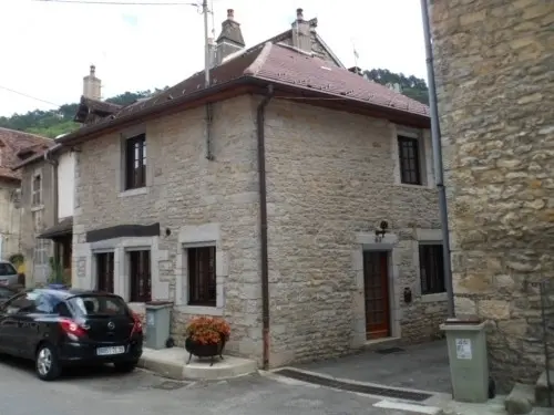 superbe maison à vendre poligny jura à poligny