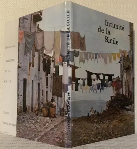 Intimité de la Sicile. à Russy