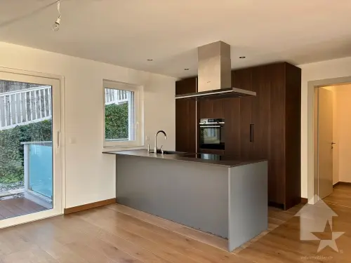 Spacieux 4.5 pièces et espace indépendant de 60 m2 ! à Sierre