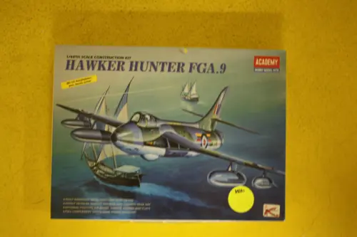 a vendre maquettes plastiques d'avions à vernier