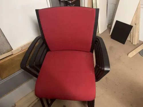 Chaises de très bonne qualité à Genève