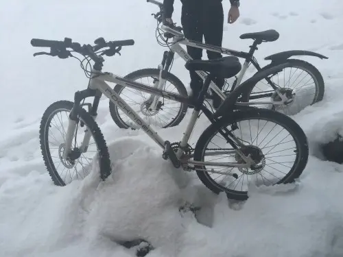 Je vend mes velos urgent à crans-montana