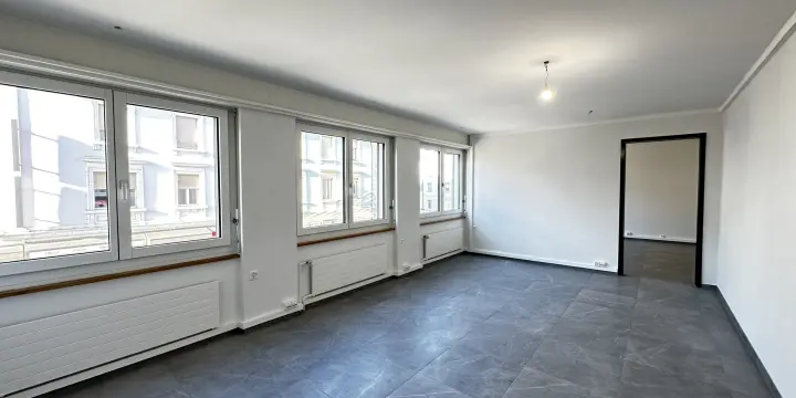 À louer local commercial en plein c?ur de la ville de Delémont