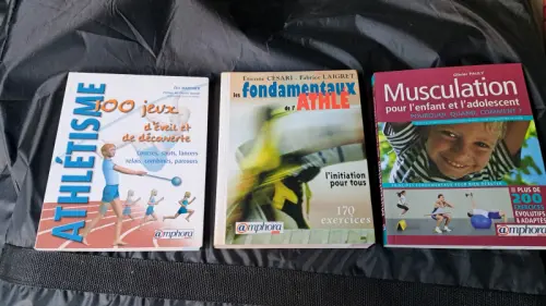 Divers livres d'athlétisme, pour coaches et juniores à Lausanne