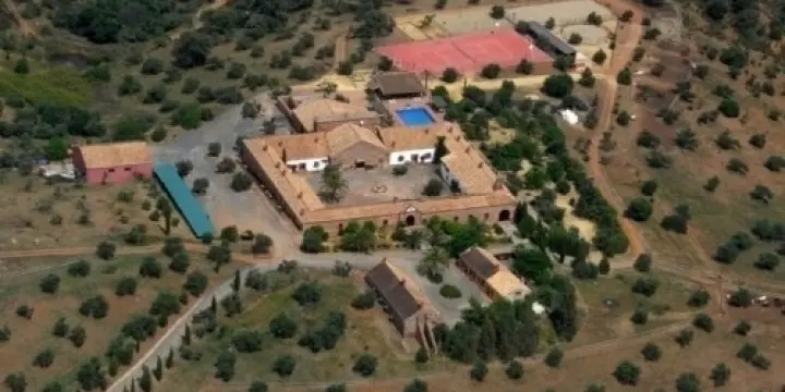 propriete mixte avec hotel 4*