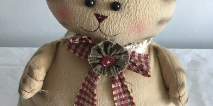 Joli chat en peluche