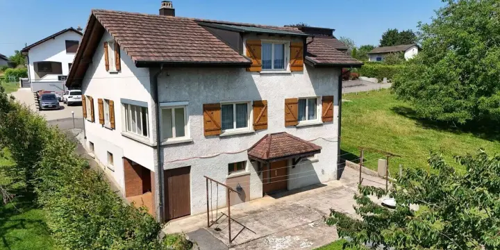 À Boncourt accueillante maison de 6.5 pièces à vendre