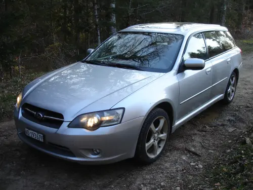 SUBARU Legacy 2.5 à La Coudre