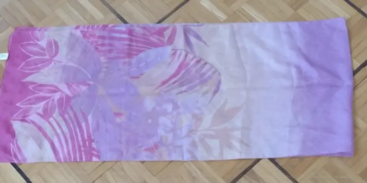 Foulard rose-violet pastel neuf