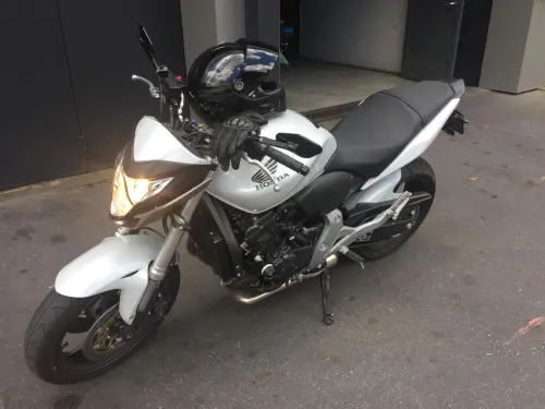 moto Honda CB 600  presque neuve à vendre à Geneve