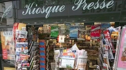 Kiosque avec loterie proche de la gare.  à lausanne