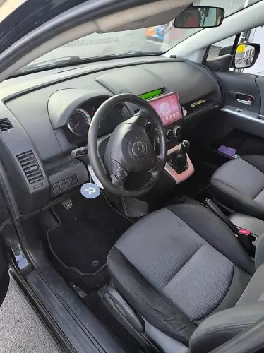 Mazda 5 2l essence, année 2007, 199700 km, expertisée le 21.7.2026