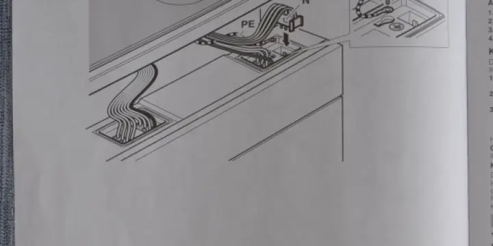 A vendre plan de cuisson vitrocéramique Siemens neuf