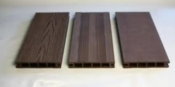 bois composite pour tour de piscine