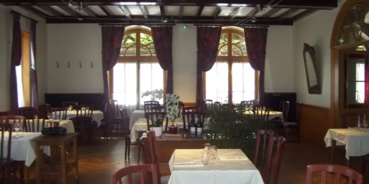 Hotel, Bar,Restaurant