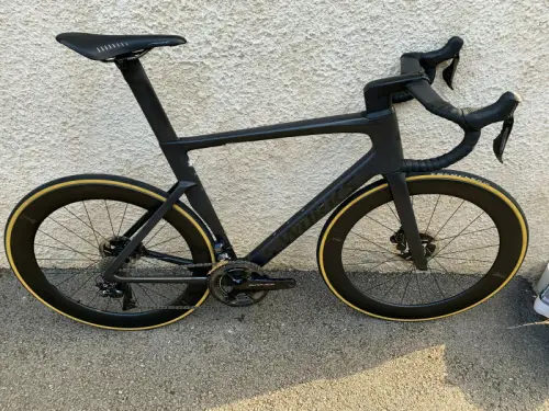 Specialized S-WORKS Venge DURA-ACE Di2 Disc 2020 à Villers-marmery