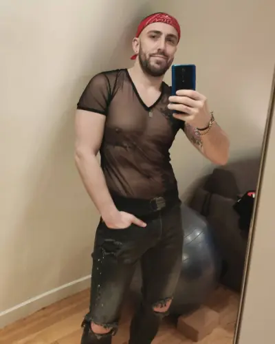 gay active serieux à NENDAZ