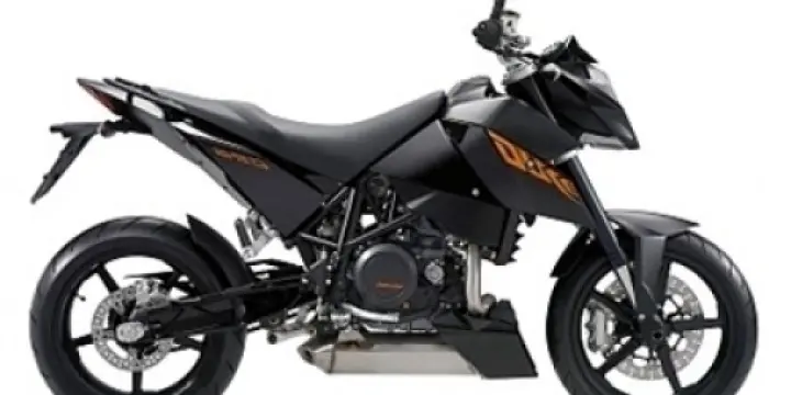 Superbe moto ktm 690 duke