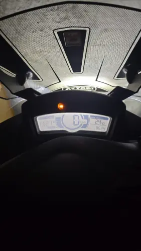 Tricity 125 avec toit à Geneve