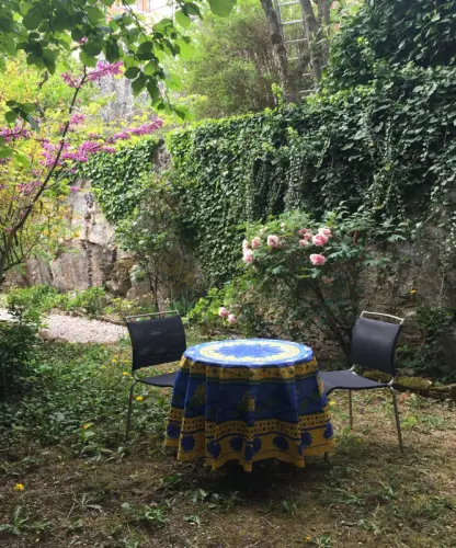 Charmant studio 1 pièce 25 m2, centre ville de Neuchâtel à Neuchâtel