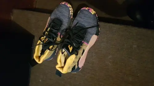 Adidas Dame 5 taille 42 à Sierre