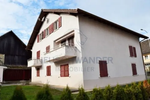 Immeuble de 3 appartements à Fahy