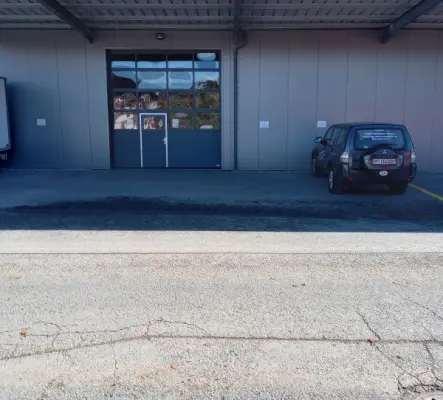 Trois places de parc