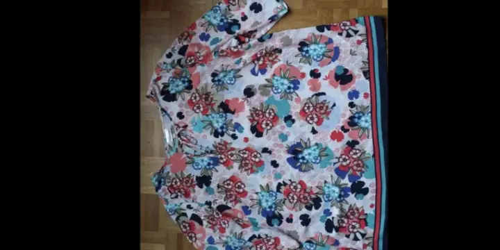 Blouse Canda C&A avec lacet, à fleurs, neuve