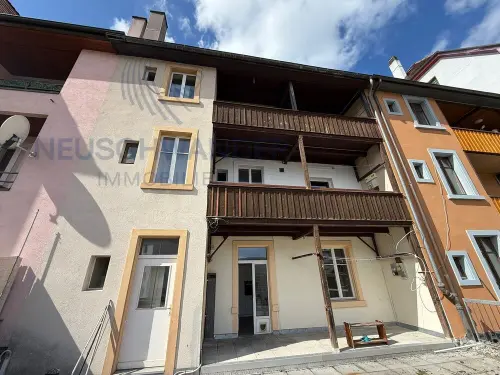 Investisseurs, ne ratez pas cette pépite ! Immeuble à fort potentiel à Moutier