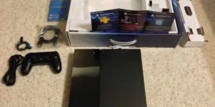 Console PS4 500 Go Noire