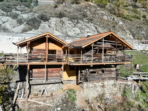Mazot d'exception en cours de rénovation à Isérables