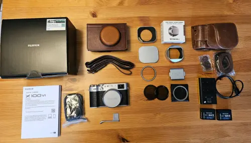 FUJIFILM X100VI Black Swiss