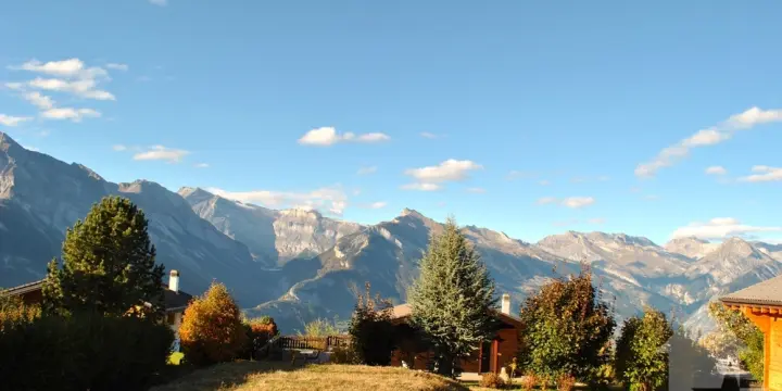Terrain, 912 m2, pour bâtir une résidence principale près du centre