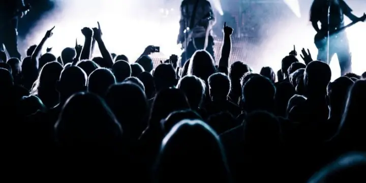 Groupe de Metal cherche musiciens