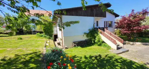 Jolie maison de 6.5 pces à rénover à vendre au centre de Bassecourt