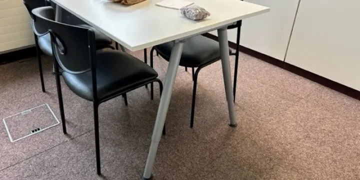 URGENT vend mobilier de bureau