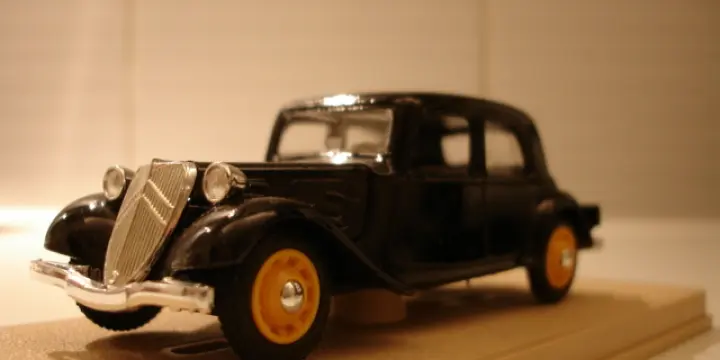 Citroën 15 cv noire 1:43 avec emballage original