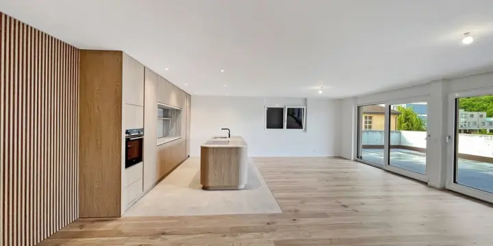 Attique neuf de standing avec vaste terrasse