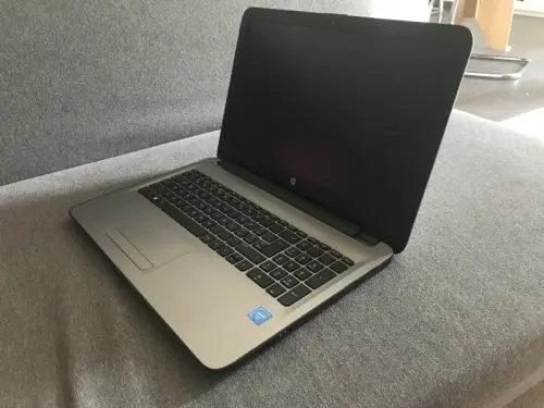 Vente d’un ordinateur hp à Genève