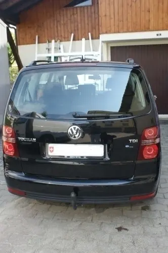 VW touran à la tour de treme