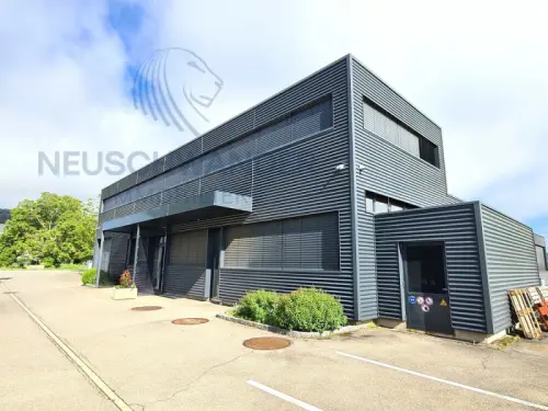 Très intéressant bâtiment industriel ou autre utilisation à Courrendlin