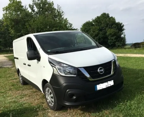 VAN PRODUCERAR NISSAN NV 300 STATLIGA NIO DIESEL 125 HK à Bienne