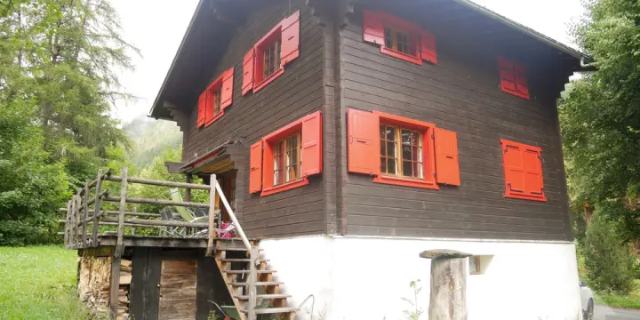 Magnifique chalet à 10 minutes de la Fouly !