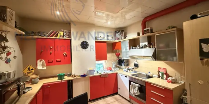 Situé au coeur de la ville et proche de toutes les commodités