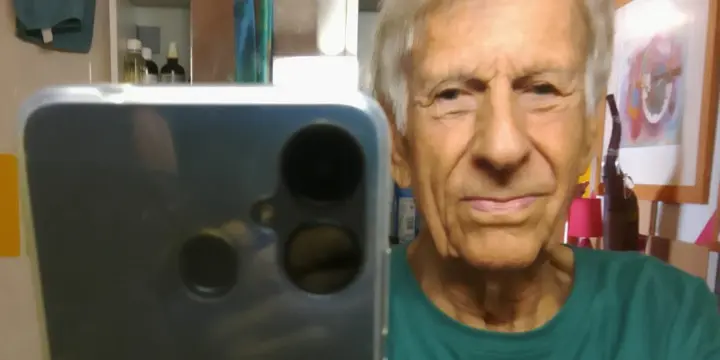 Partagerais amical et gratuit appart de 40 m2 avec femme.