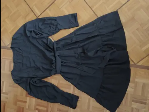 Robe Shein noire neuve Neuve à Moutier