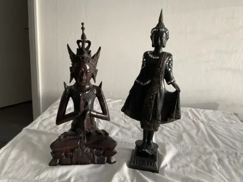 jolies statues bois 30cm à Onex