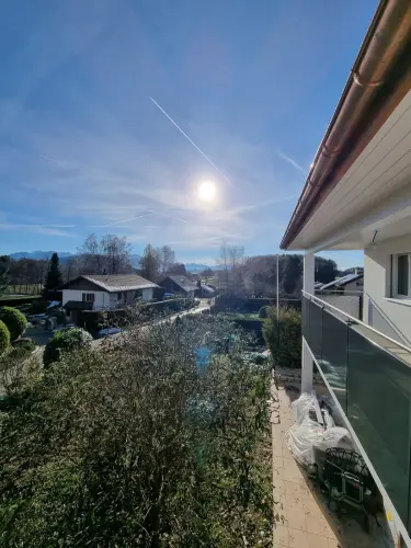 SUPERBE APPARTEMENT NEUF - 5.5 PIÈCES DANS VILLA